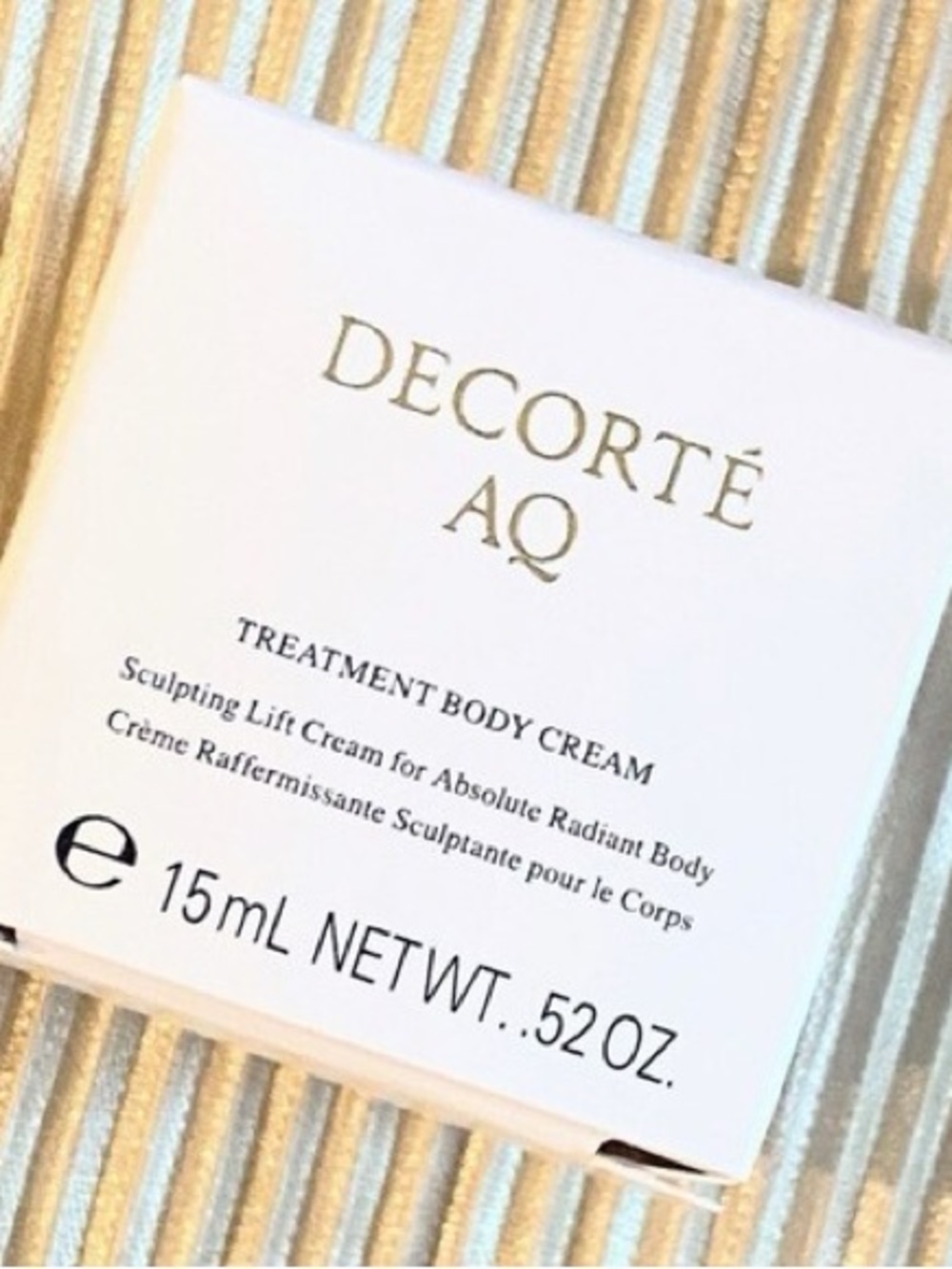 DECORTÉ AQ Treatment Body Cream - White